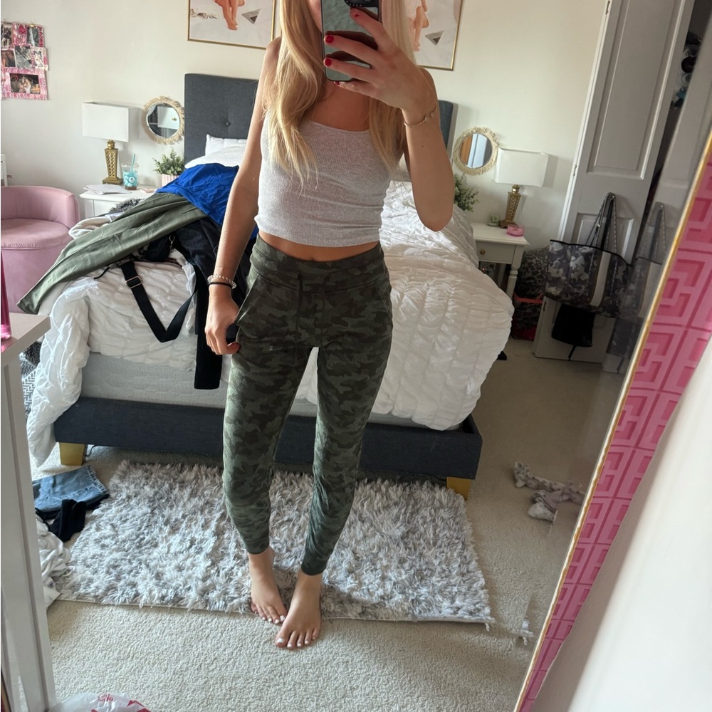 Lululemon Ready to Rulu Jogger 29"